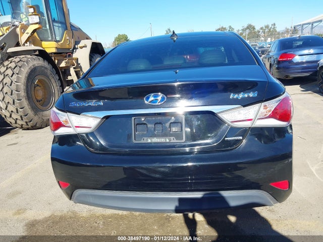 Hyundai Sonata Hybrid Limited 2015 KMHEC4A40FA133197 Image 16