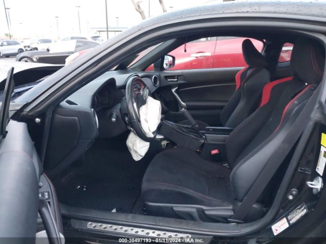 JF1ZNAA14F8709715 Scion FR-S