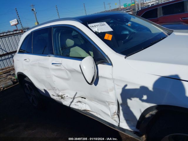 W1N0G8DB4NV331740 Mercedes-Benz Glc 300 Suv