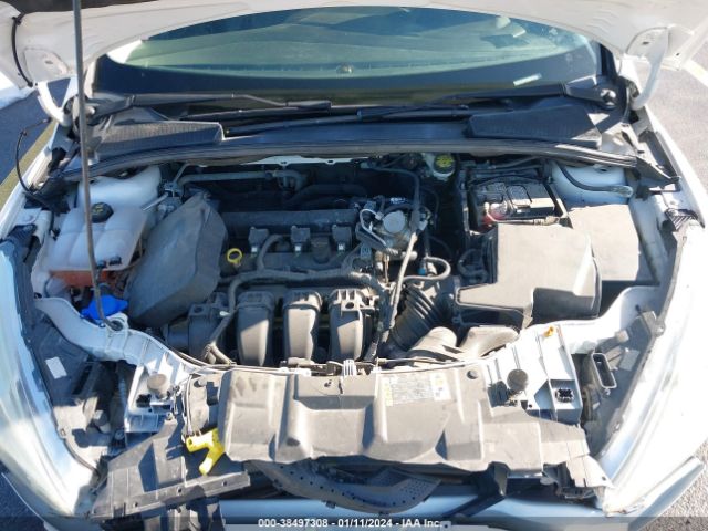 1FADP3J28GL395171 Ford Focus Titanium