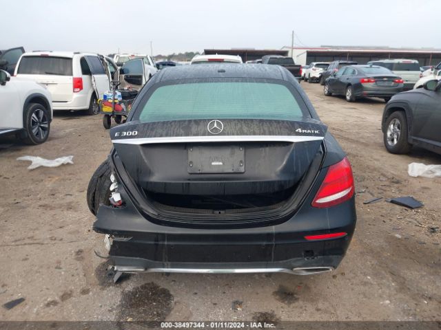 WDDZF4KB4JA394647 Mercedes-Benz E 300 4matic