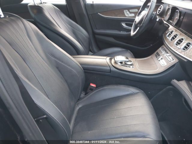 WDDZF4KB4JA394647 Mercedes-Benz E 300 4matic