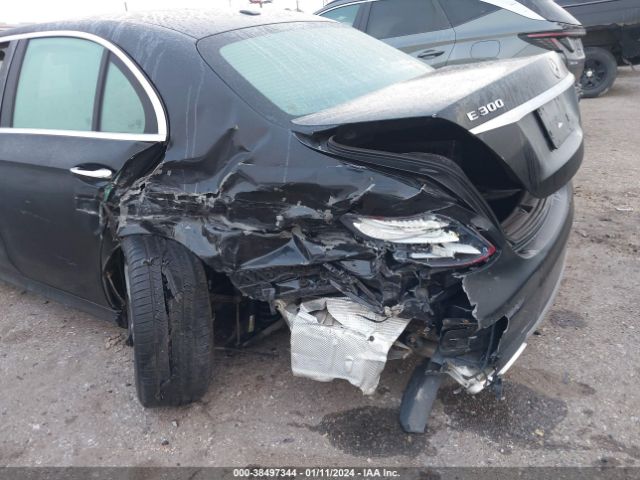 WDDZF4KB4JA394647 Mercedes-Benz E 300 4matic