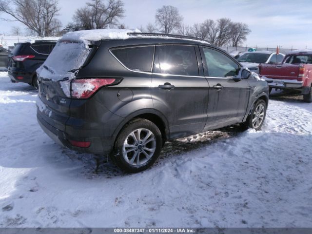 1FMCU9GD8JUD20672 Ford ESCAPE SE