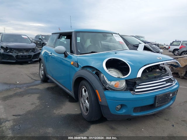2009 MINI COOPER WMWMF33579TW70761 Photo 0