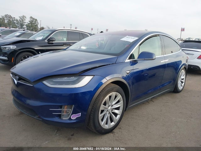 5YJXCAE26JF139915 Tesla Model X 100d/75d/p100d