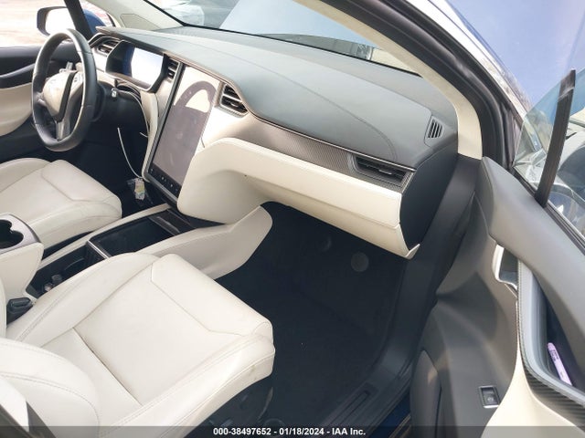 5YJXCAE26JF139915 Tesla Model X 100d/75d/p100d