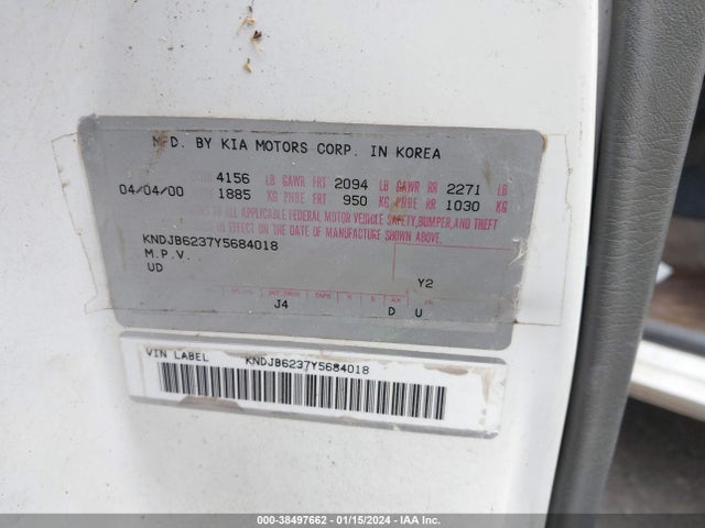 2000 KIA SPORTAGE VIN: KNDJB6237Y5684018