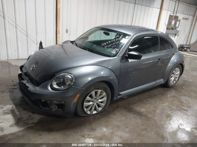 3VWFD7AT1JM707443 Volkswagen Beetle 2.0t Coast/2.0t S