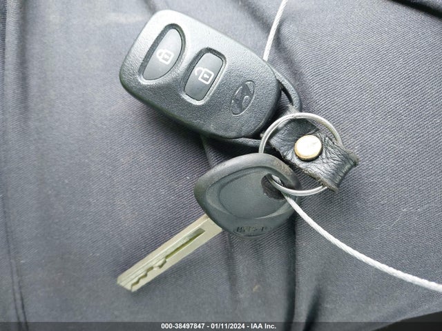 Hyundai Accent Sport 2017 KMHCU5AEXHU365911 Image 11