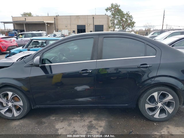 Chevrolet Sonic Premier Auto 2017 1G1JF5SB1H4124080 Image 14