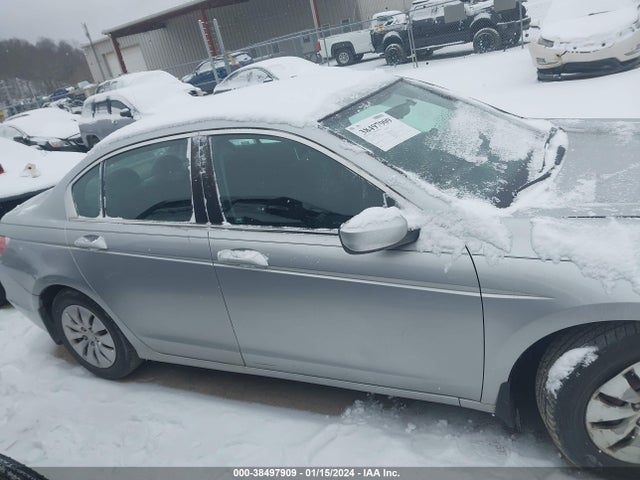 2011 HONDA ACCORD 2.4 LX VIN: 1HGCP2F38BA020162