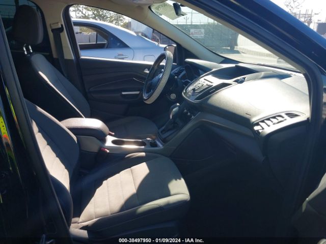 1FMCU0GXXGUC60232 Ford ESCAPE SE