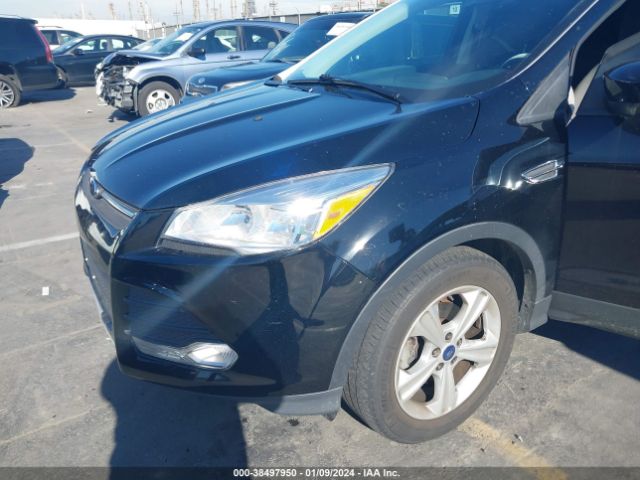 1FMCU0GXXGUC60232 Ford ESCAPE SE