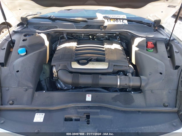 2017 PORSCHE CAYENNE WP1AA2A2XHKA87160 Photo 9