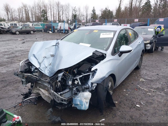 Chevrolet Cruze Ls Auto 2018 1G1BC5SM6J7122134 Image 2