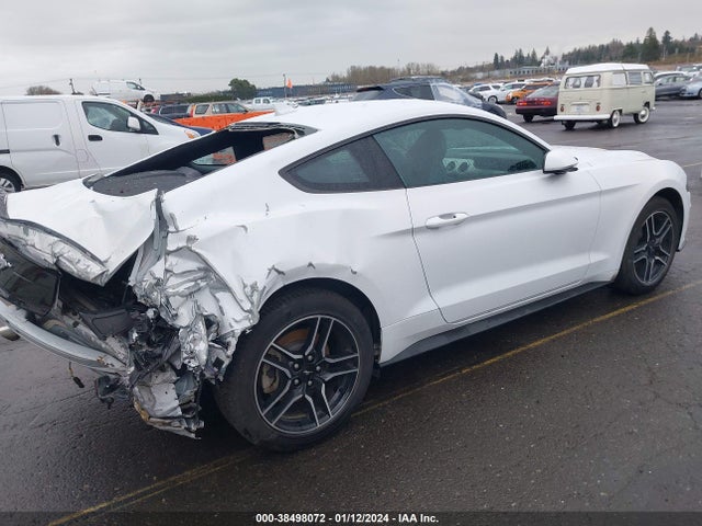 Ford Mustang Ecoboost Premium Fastback 2022 1FA6P8TH7N5107133 Image 4