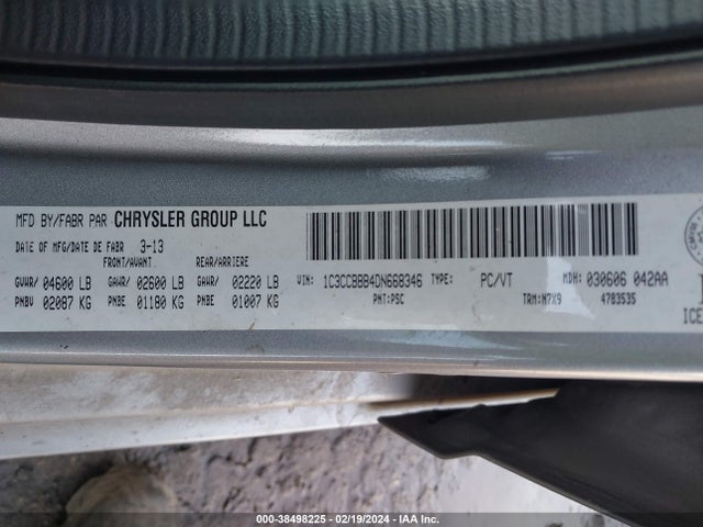 38498225 :رقم المزاد ، 1C3CCBBB4DN668346 vin ، 2013 Chrysler 200 Touring مزاد بيع