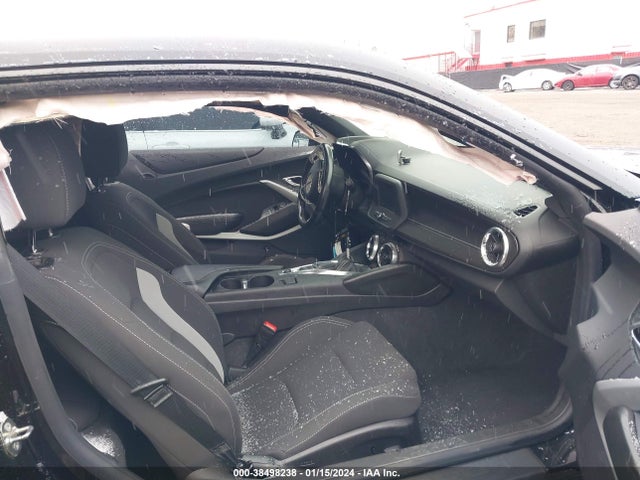 Chevrolet Camaro 1ls 2018 1G1FA1RX8J0112813 Image 5
