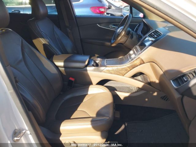 2LMPJ8LP9GBL53235 Lincoln Mkx Reserve