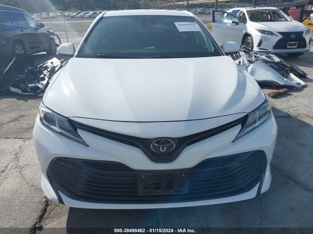 2020 TOYOTA CAMRY LE VIN: 4T1C11AK4LU927673