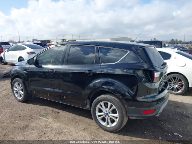 1FMCU0GD0HUE49172 Ford ESCAPE SE
