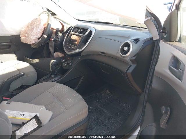 Chevrolet Sonic Ls Auto 2018 1G1JB5SG9J4114054 Image 5