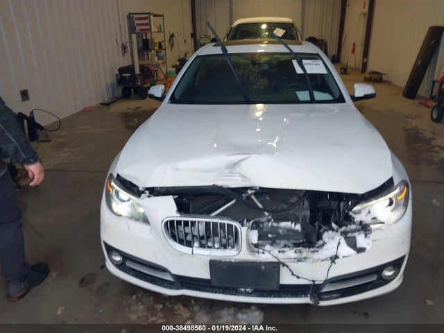 BMW 535i Xdrive 2016 WBA5B3C54GG257296 Image 12