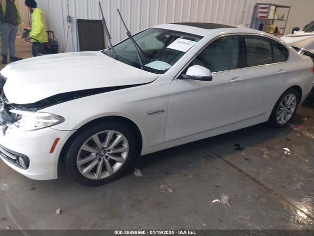BMW 535i Xdrive 2016 WBA5B3C54GG257296 Image 2