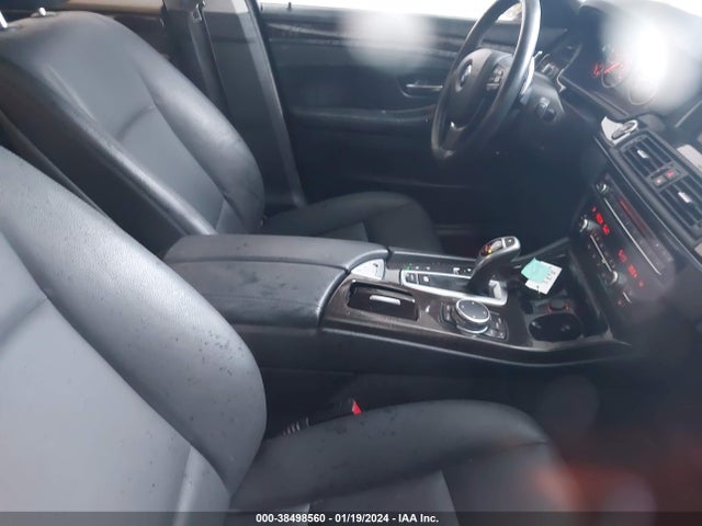 BMW 535i Xdrive 2016 WBA5B3C54GG257296 Image 5