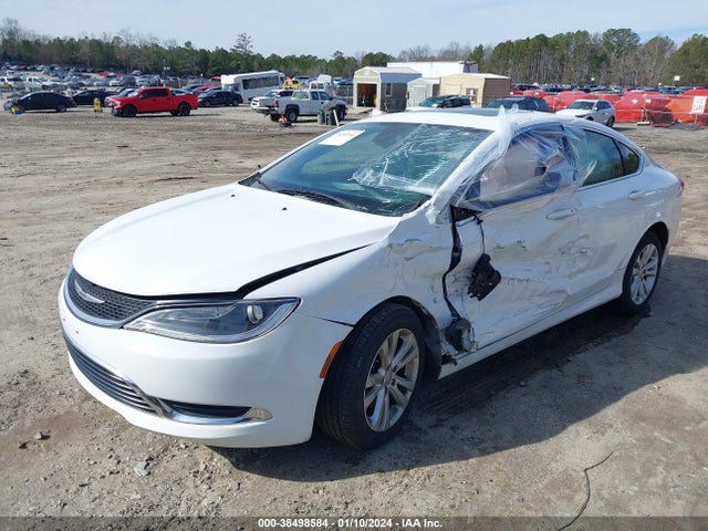 Chrysler 200 Limited 2015 1C3CCCAB2FN722608 Image 2