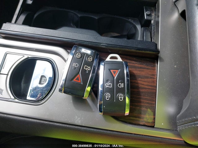 2011 JAGUAR XF SAJWA0GB4BLS11526 Photo 10