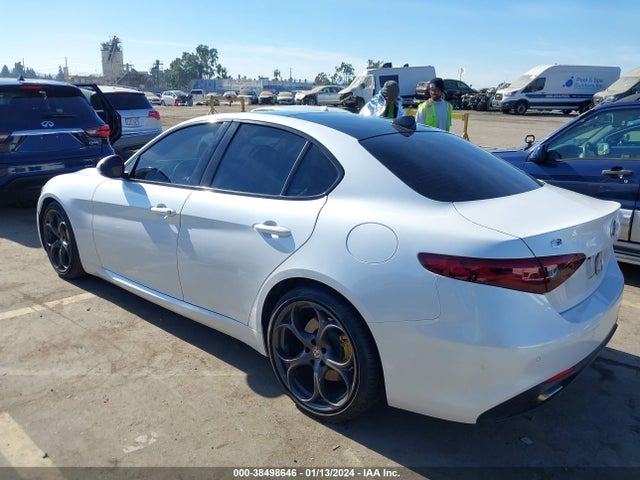 ZARFAECN6J7594278 Alfa Romeo Giulia Ti Sport Rwd