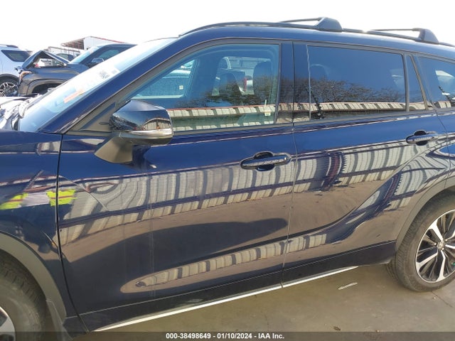 Toyota Highlander Xse 2022 5TDLZRAH2NS133925 Image 15