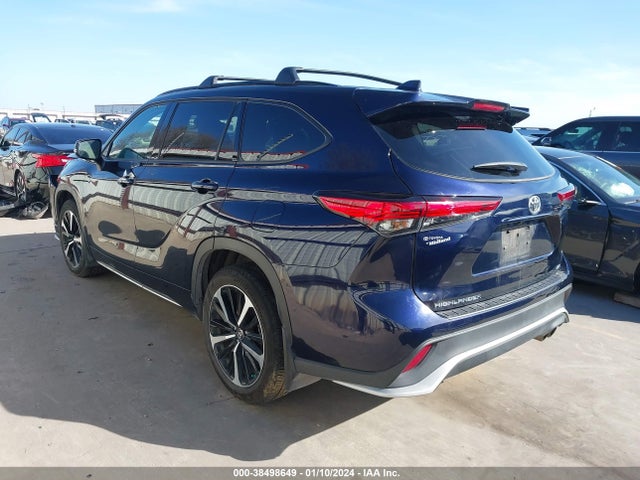 Toyota Highlander Xse 2022 5TDLZRAH2NS133925 Image 3