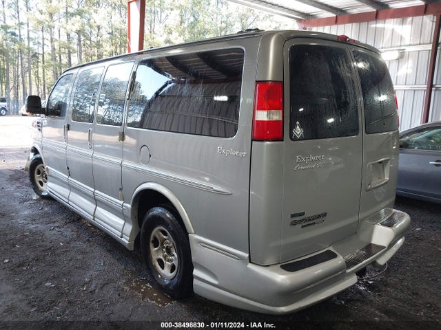 2011 CHEVROLET EXPRESS 1500 UPFITTER VIN: 1GBSHDC42B1124022