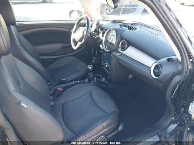 2012 MINI COOPER WMWSU3C57CT367130 Photo 4