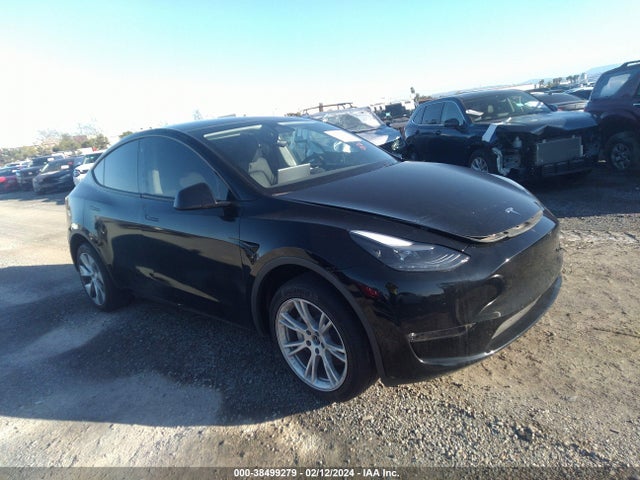 2023 TESLA MODEL Y 7SAYGDEE0PF748420 Photo 0