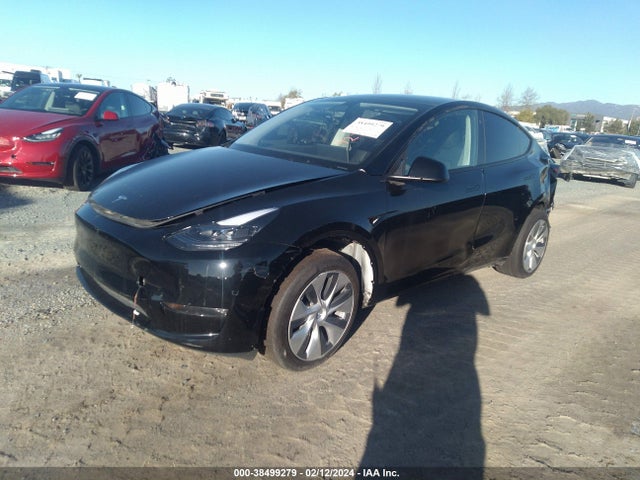 2023 TESLA MODEL Y 7SAYGDEE0PF748420 Photo 1