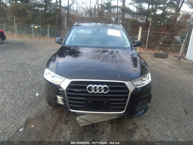 WA1ECCFSXHR014500 Audi Q3 2.0t Premium