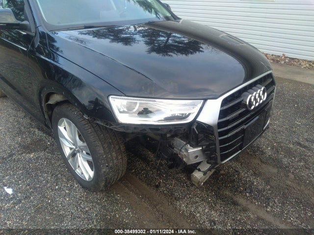 WA1ECCFSXHR014500 Audi Q3 2.0t Premium