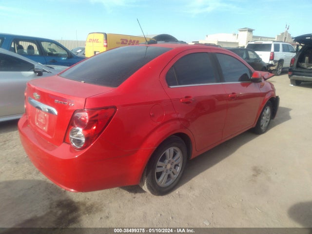 Chevrolet Sonic Lt Auto 2015 1G1JC5SH1F4204733 Image 4