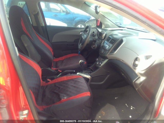 Chevrolet Sonic Lt Auto 2015 1G1JC5SH1F4204733 Image 5