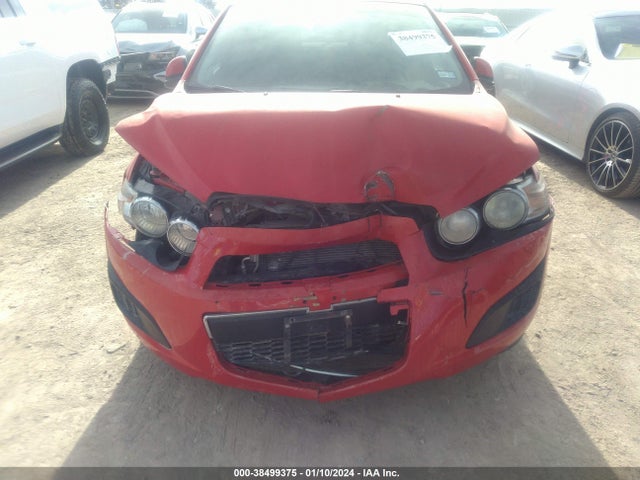 Chevrolet Sonic Lt Auto 2015 1G1JC5SH1F4204733 Image 6