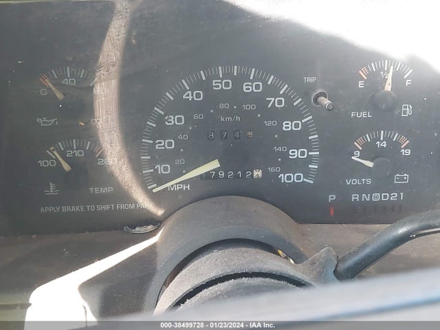 1995 CHEVROLET ASTRO VIN: 1GCDM19W0SB260179