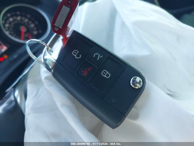 2017 VOLKSWAGEN GOLF GTI AUTOBAHN 4-DOOR/S 4-DOOR/SE 4-DOOR/SPORT 4-DOOR VIN: 3VW547AU1HM072769