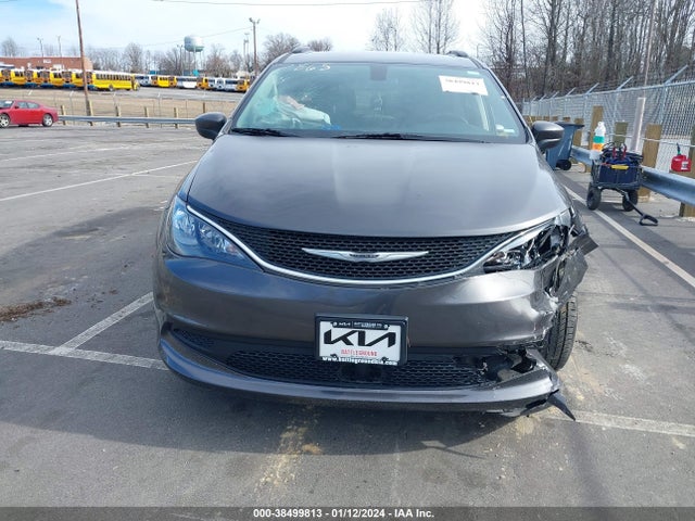 2C4RC1DGXMR547865 Chrysler Voyager Lxi