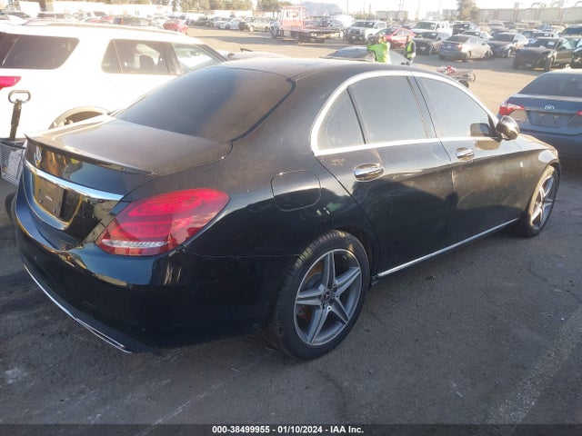 2017 MERCEDES-BENZ C 300 LUXURY/SPORT VIN: 55SWF4JB7HU231277