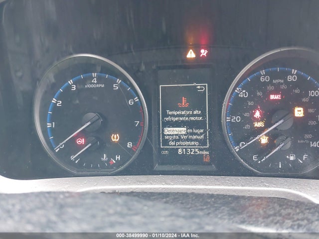 Toyota Rav4 Xle 2018 JTMWFREV2JJ729209 Image 14