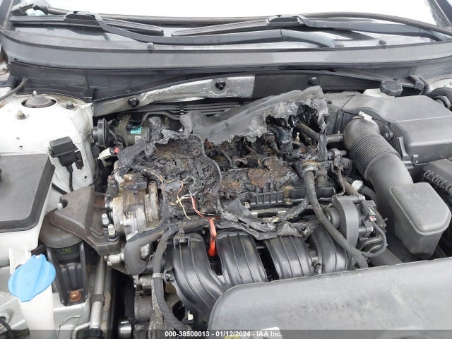 2015 HYUNDAI SONATA SPORT VIN: 5NPE34AF5FH102302